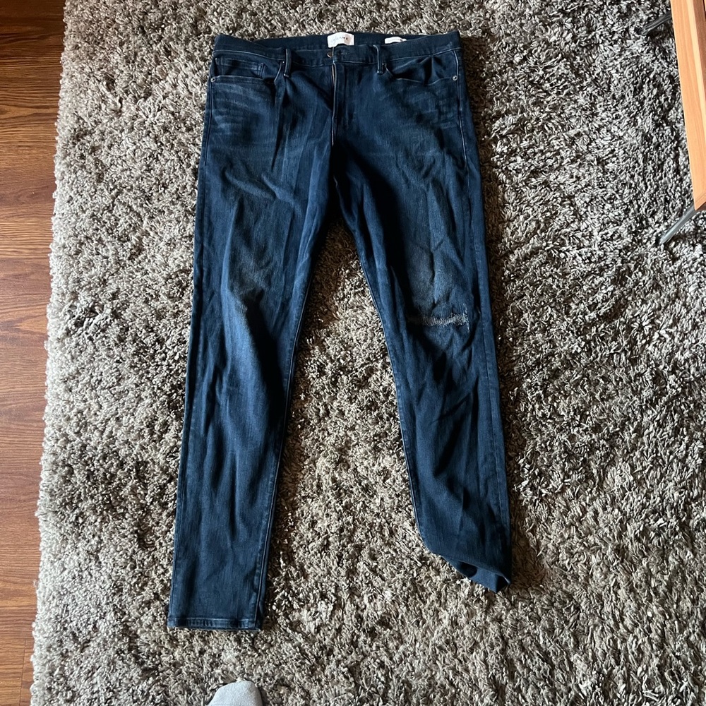 Three pairs of men’s frame skinny jeans. Great condition!